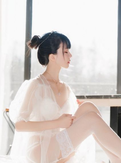 被夫上司欺辱的人妻hd中文版