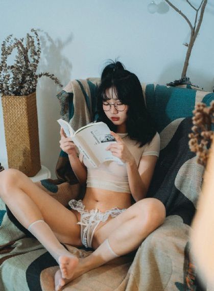 年轻的母亲六